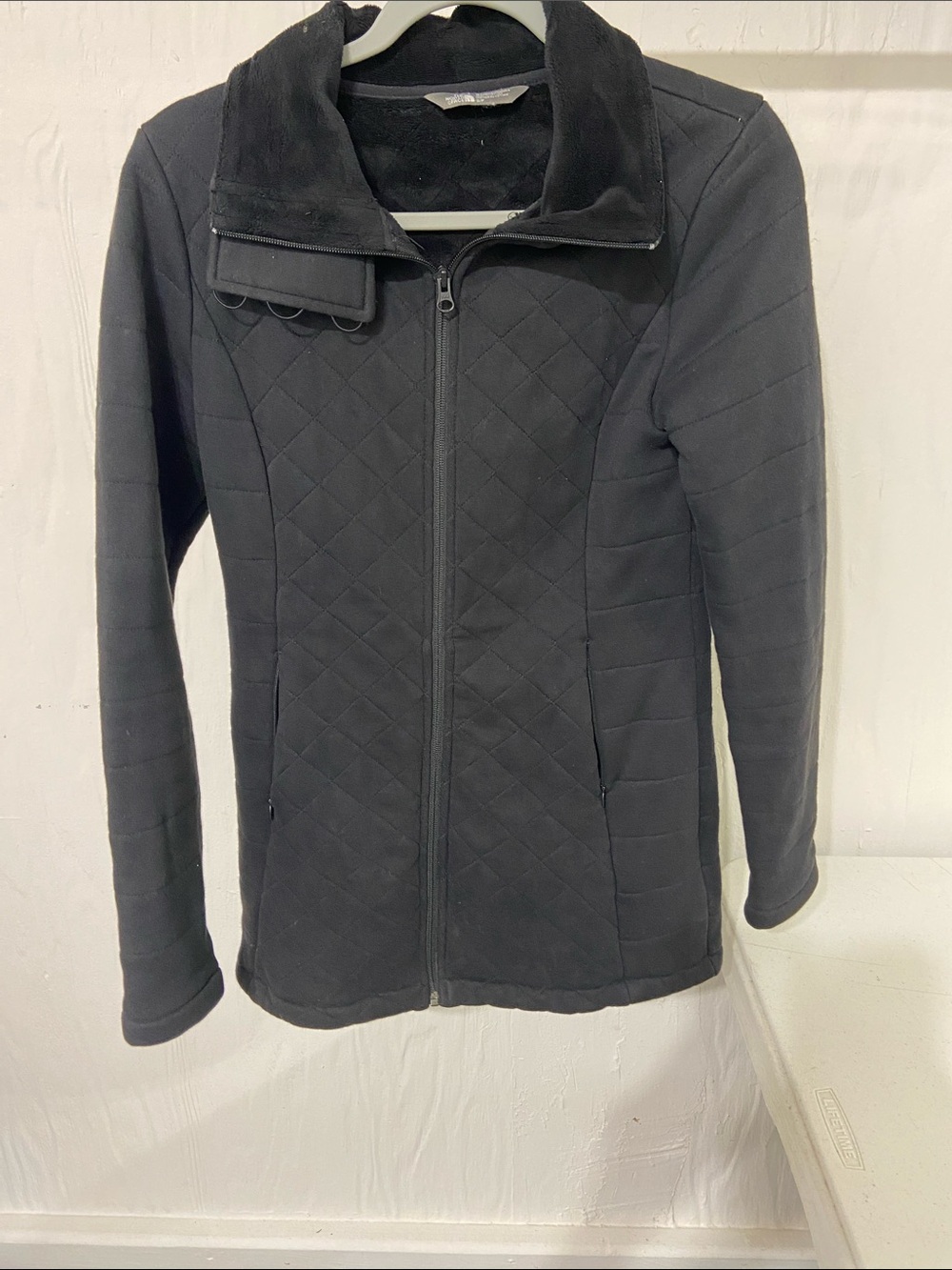 Black Quilted North Face Women's Zip Jacket